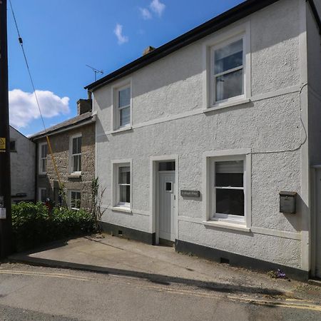 2 Chapel Place Mousehole Exterior photo